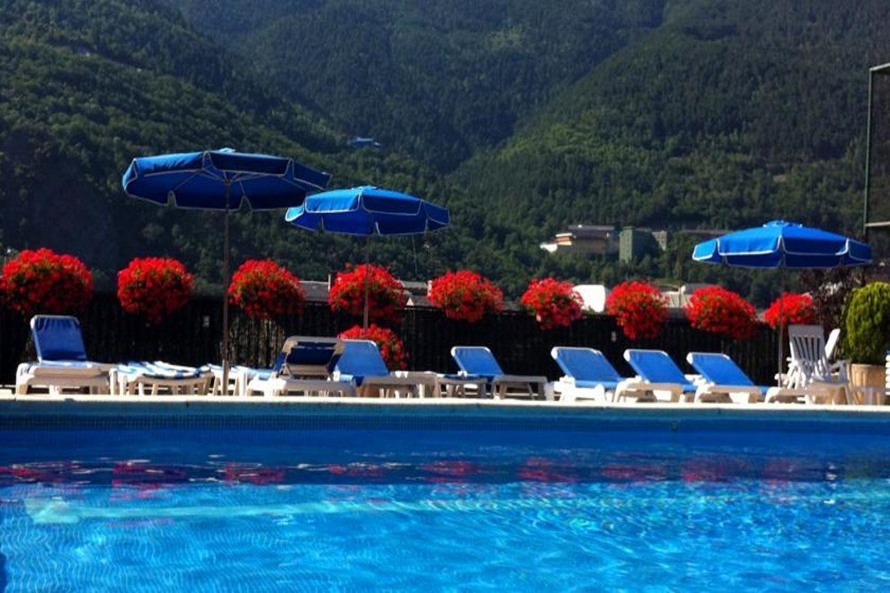 Hotel Pyrenees Andorra la Vella Ngoại thất bức ảnh
